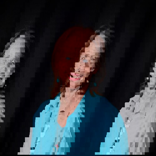 6499 20230428 024428 Newheadshot Print Small